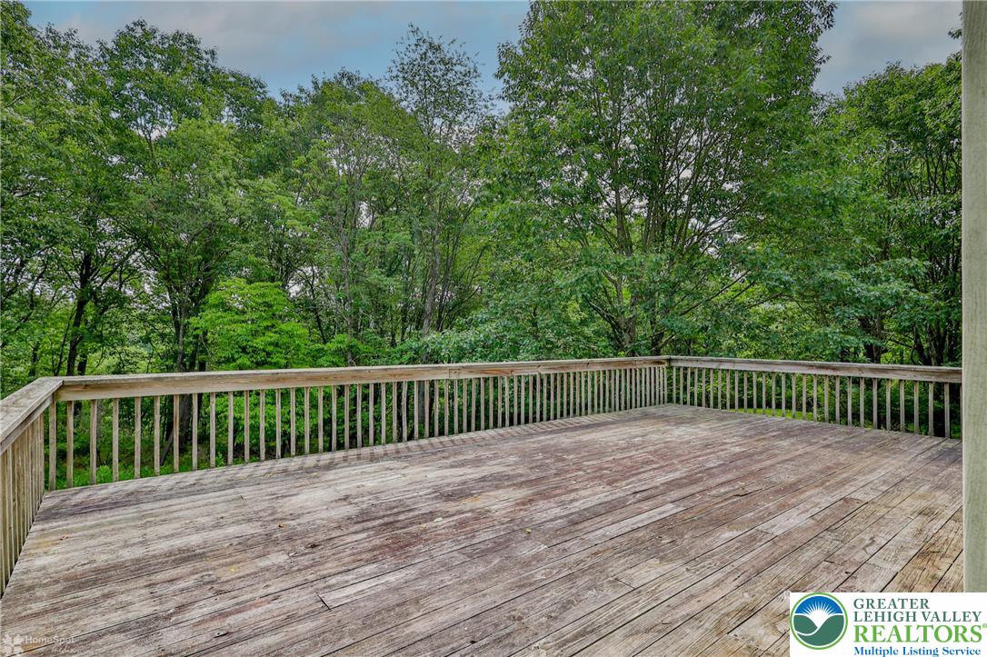 431 Hawk Road Saylorsburg, PA 18353 - Photo 23 of 30 Gallery Image 23