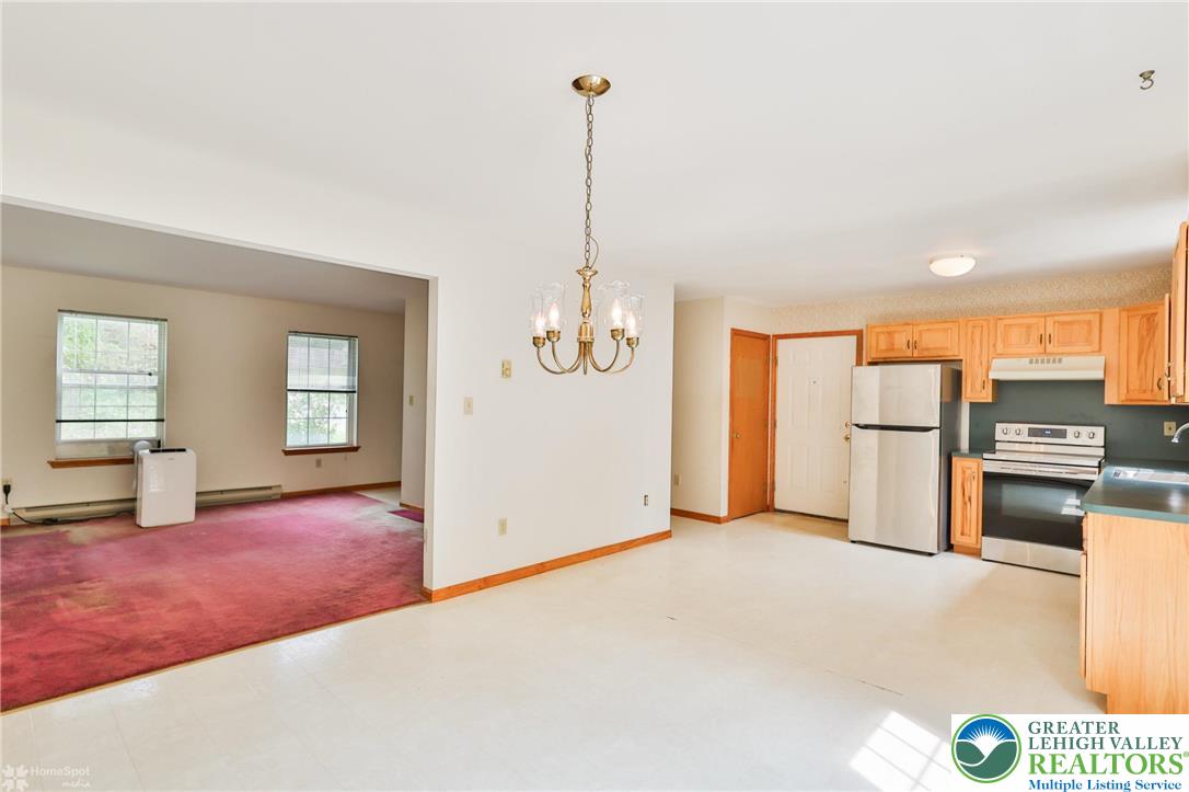 431 Hawk Road Saylorsburg, PA 18353 - Photo 9 of 30 Gallery Image 9