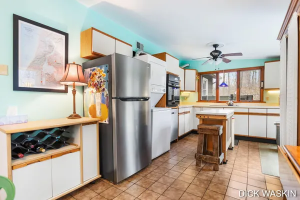 $595,000 | 838 Mason Street, Saugatuck, MI 49453