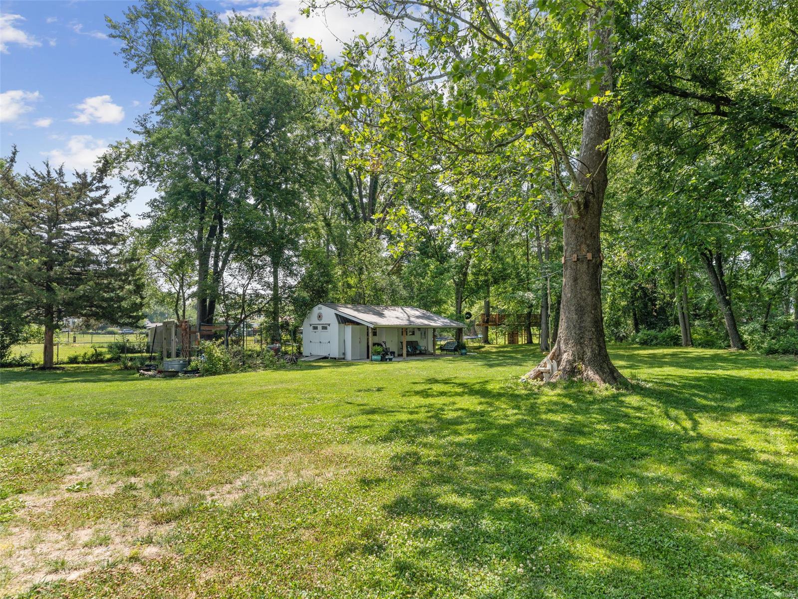 440 Essen Lane Ballwin, MO 63021 - Photo 33 of 42