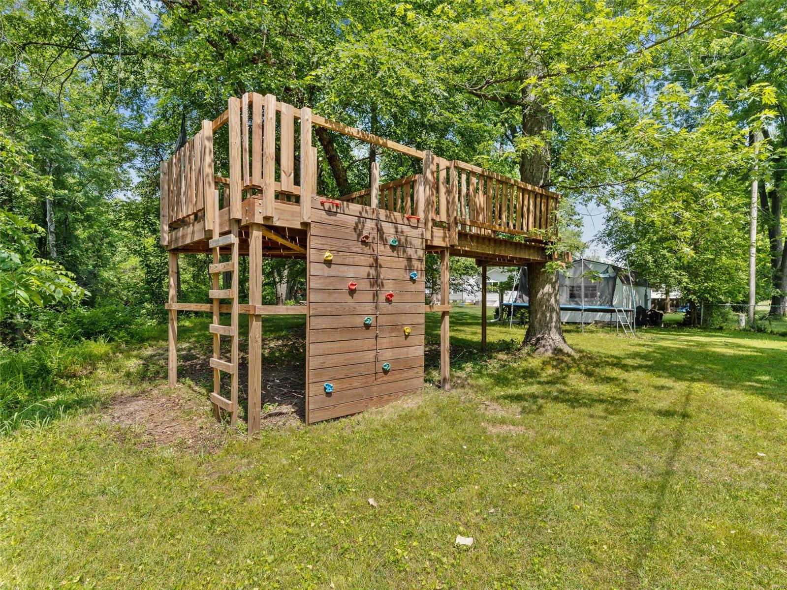 440 Essen Lane Ballwin, MO 63021 - Photo 37 of 42