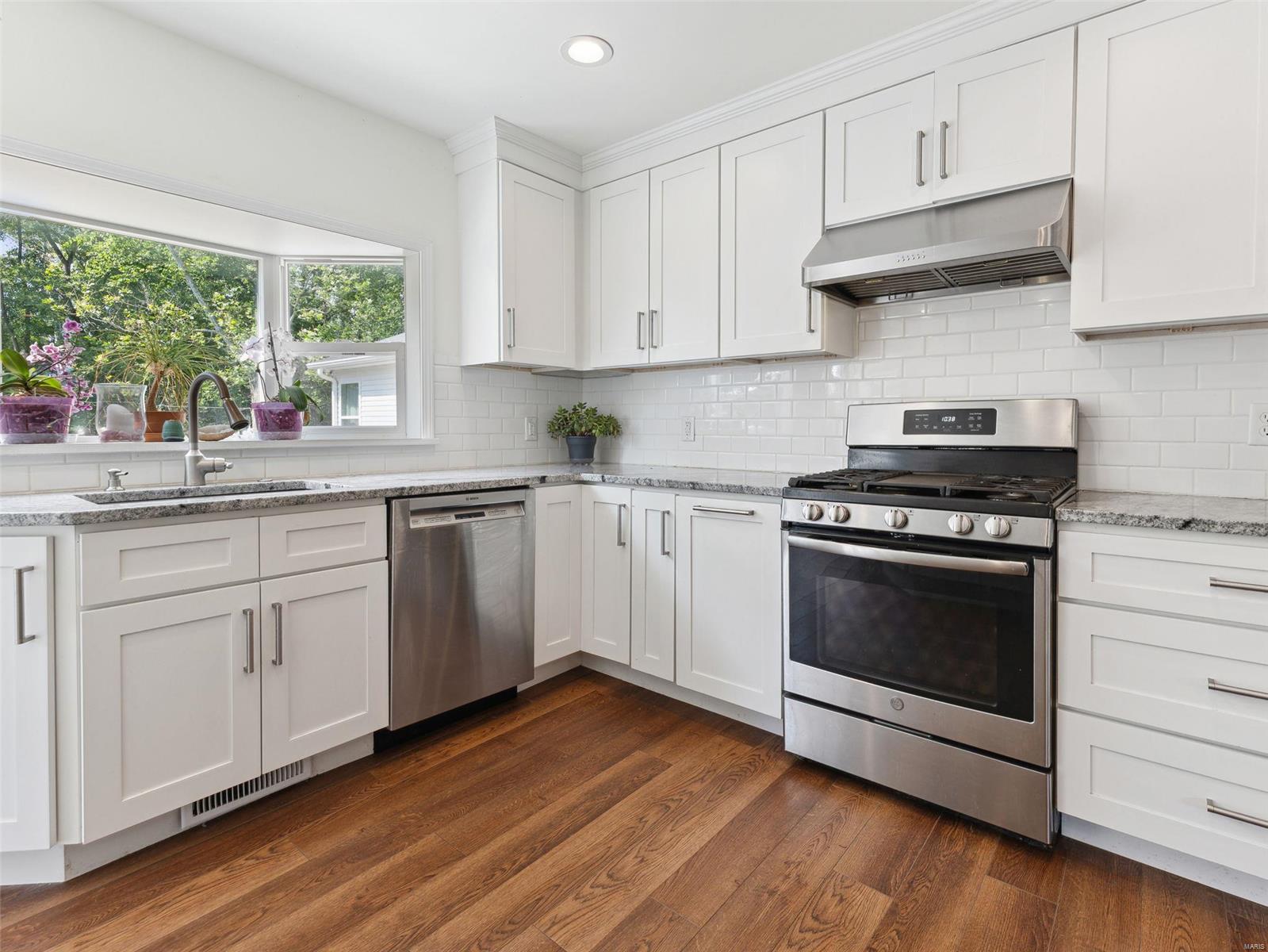 440 Essen Lane Ballwin, MO 63021 - Photo 8 of 42