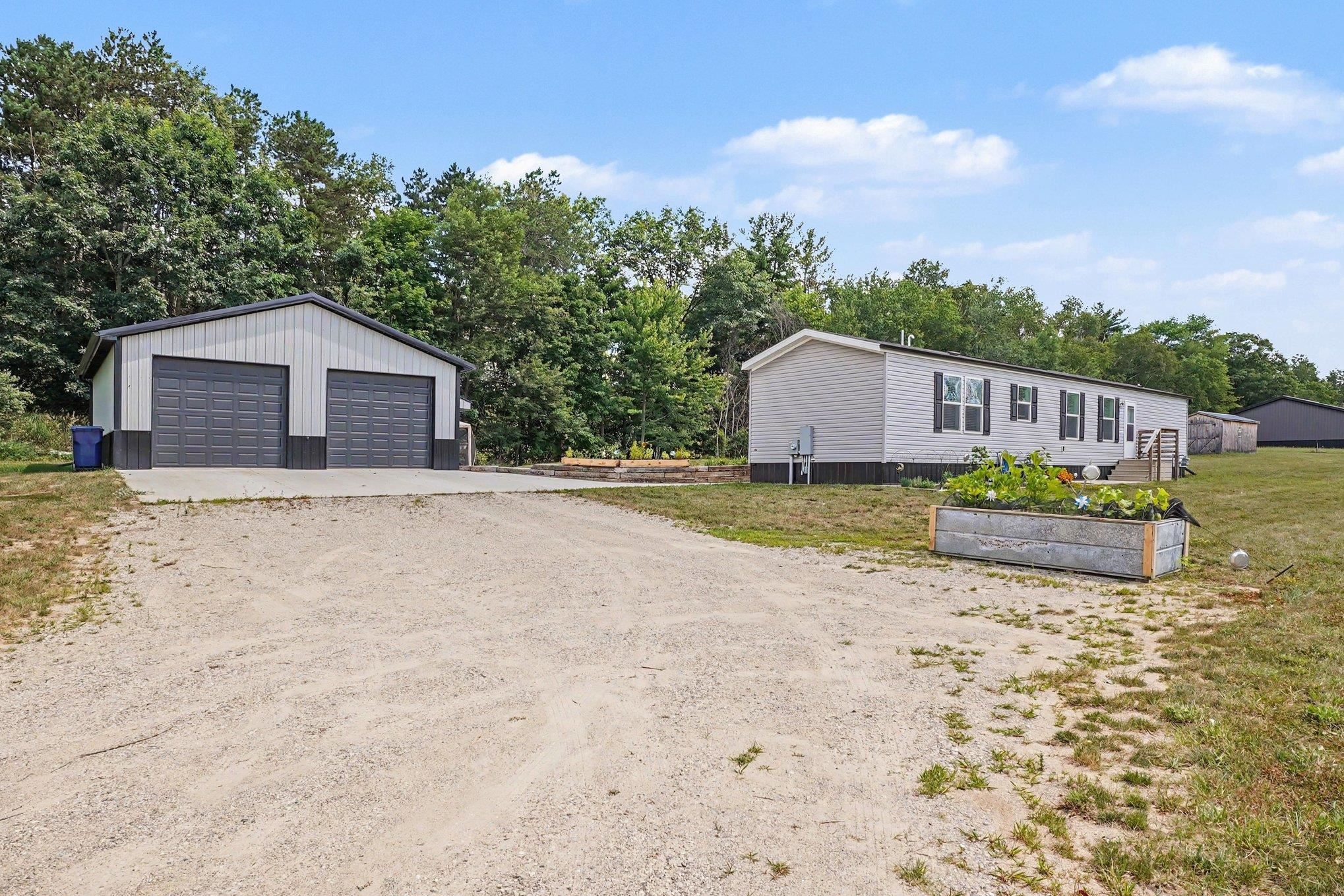 8985 South Fordyce Road Mount Pleasant, MI 48858 - Photo 5 of 31 Gallery Image 5