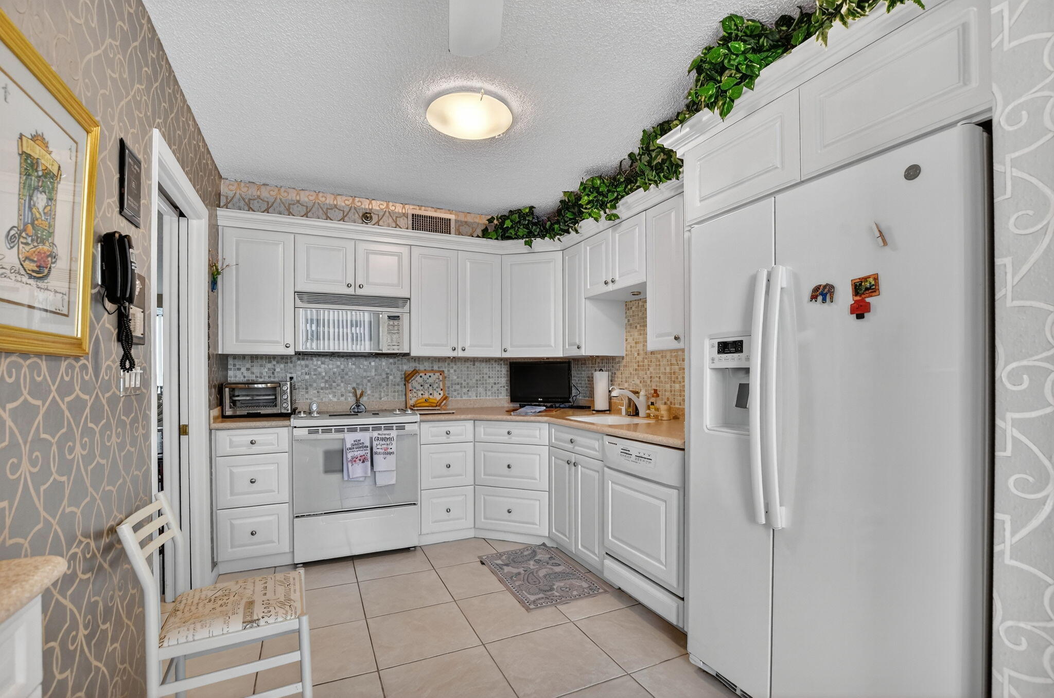 7178 Promenade Drive, Unit 502 Boca Raton, FL 33433 - Photo 13 of 33 kitchen