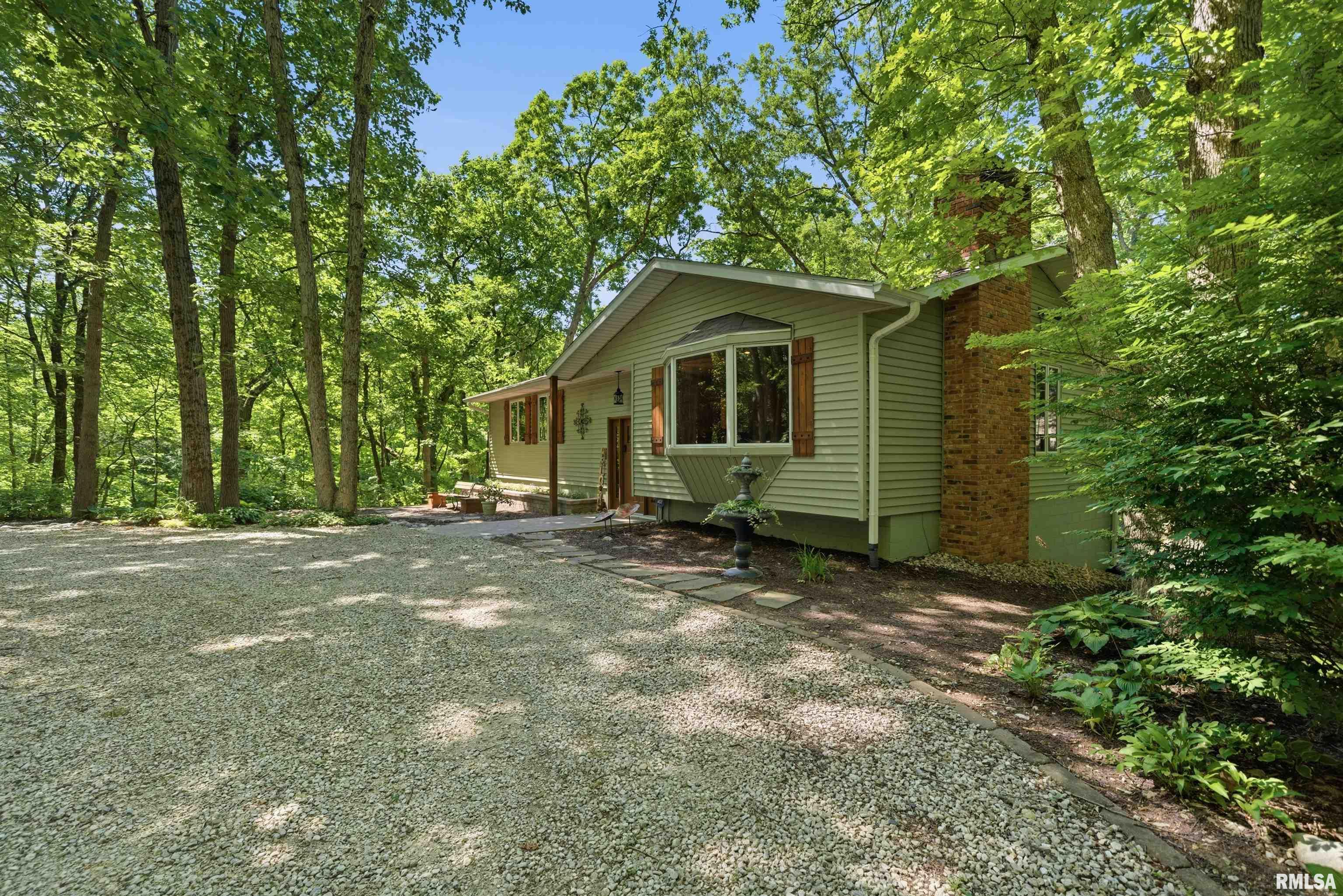 1323 East Truitt Road Chillicothe, IL 61523 - Photo 3 of 96