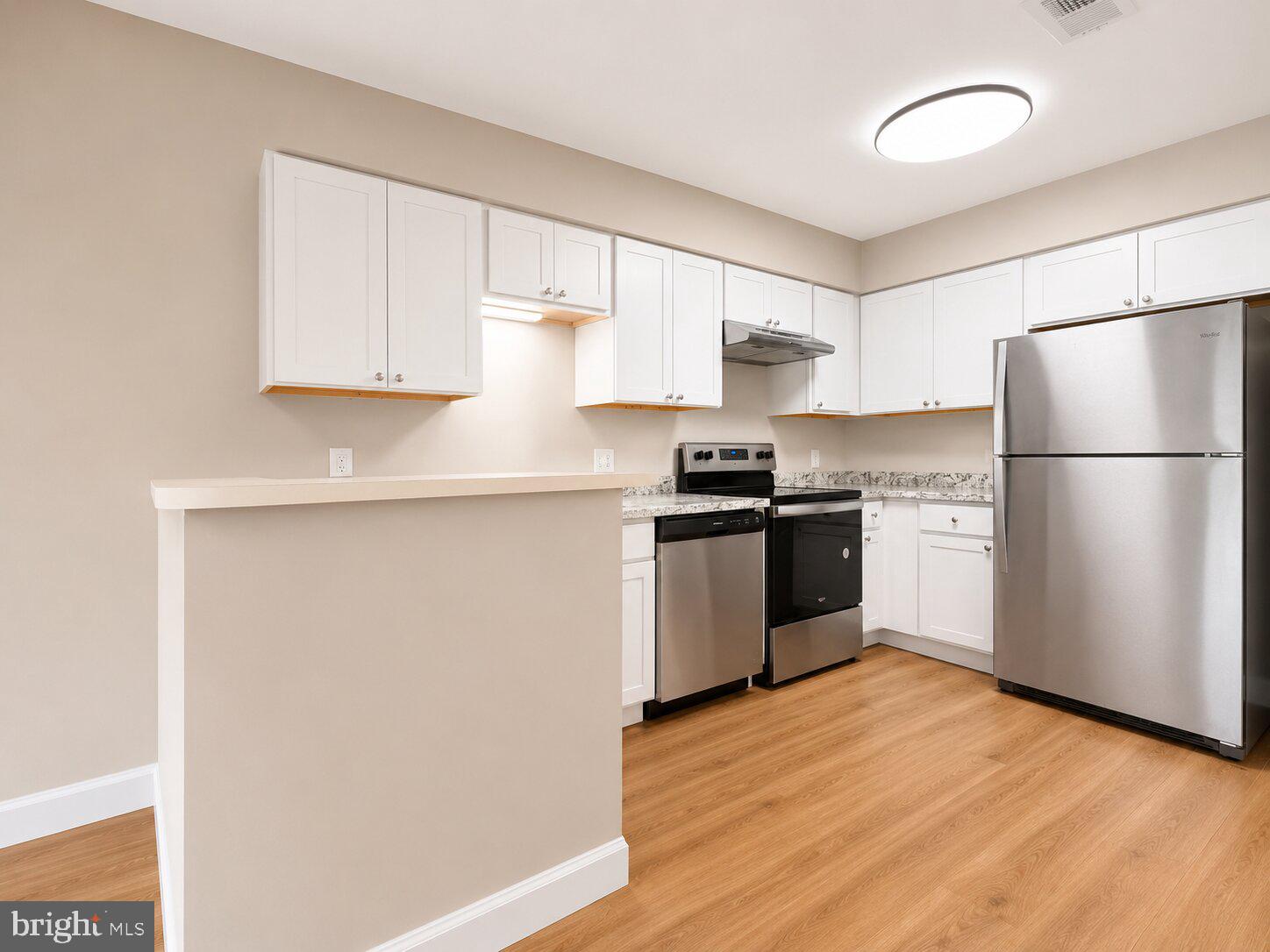 11150 Beaver Trail Court Reston, VA 20191 - Photo 10 of 20 Kitchen