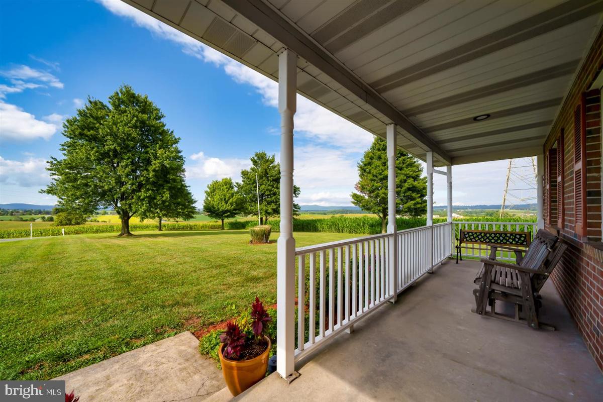 2605 Poffenberger Road Jefferson, MD 21755 - Photo 12 of 93 Gallery Image 12