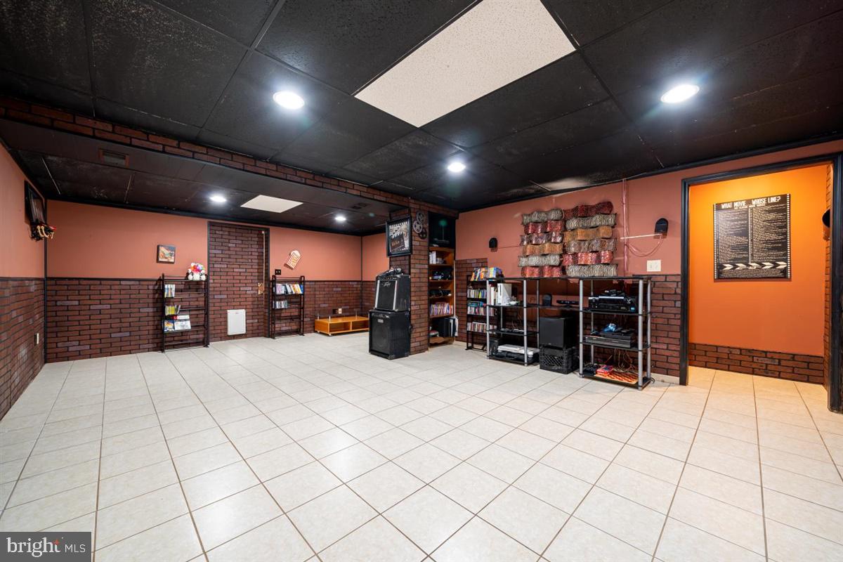 2605 Poffenberger Road Jefferson, MD 21755 - Photo 61 of 93 Gallery Image 61