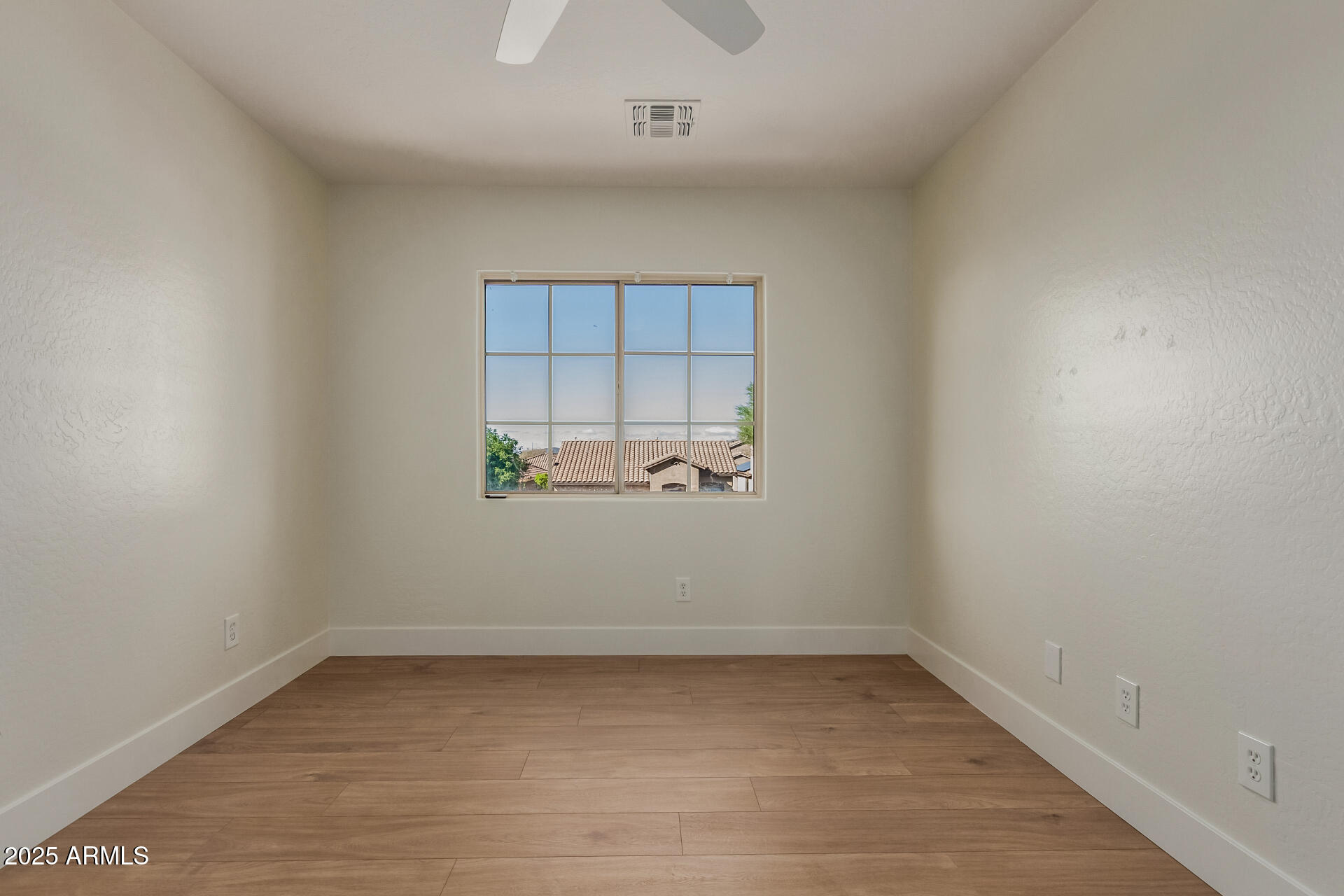 40809 North Raleigh Court Anthem, AZ 85086 - Photo 24 of 35 34 Raleigh