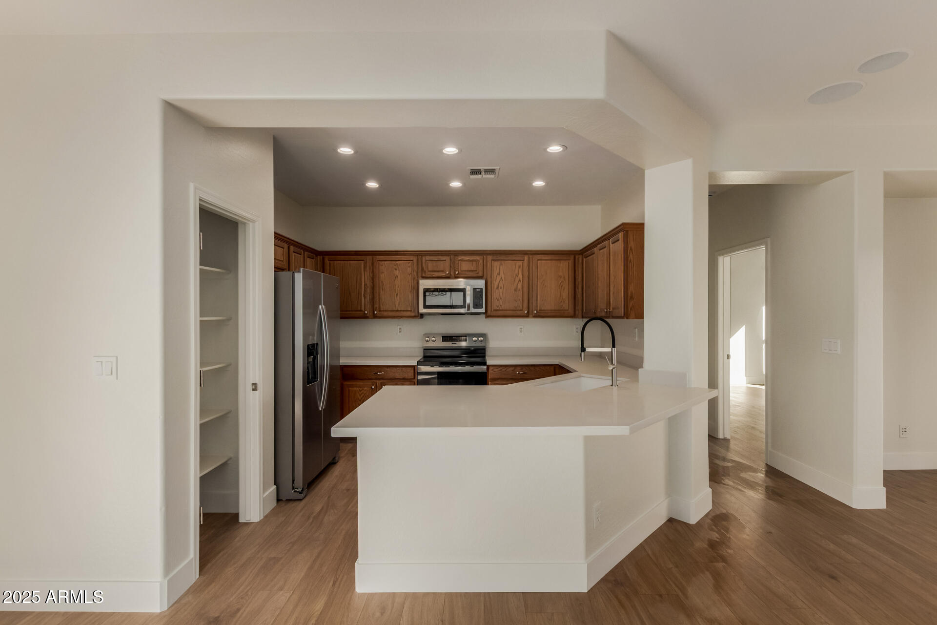 40809 North Raleigh Court Anthem, AZ 85086 - Photo 7 of 35 16 Raleigh