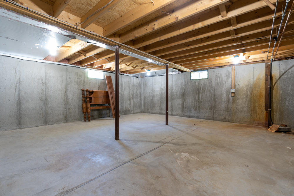 285 Elmwood Road Pownal, ME 04069 - Photo 30 of 73 285ElmwoodRoad-27