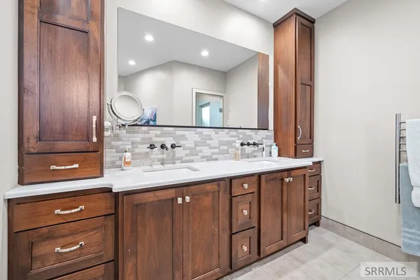$1,850,000 | 1171 North 1000 East, Shelley, ID 83274