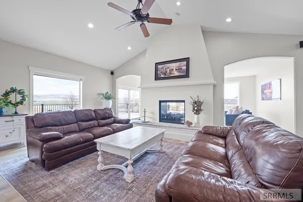 $1,850,000 | 1171 North 1000 East, Shelley, ID 83274