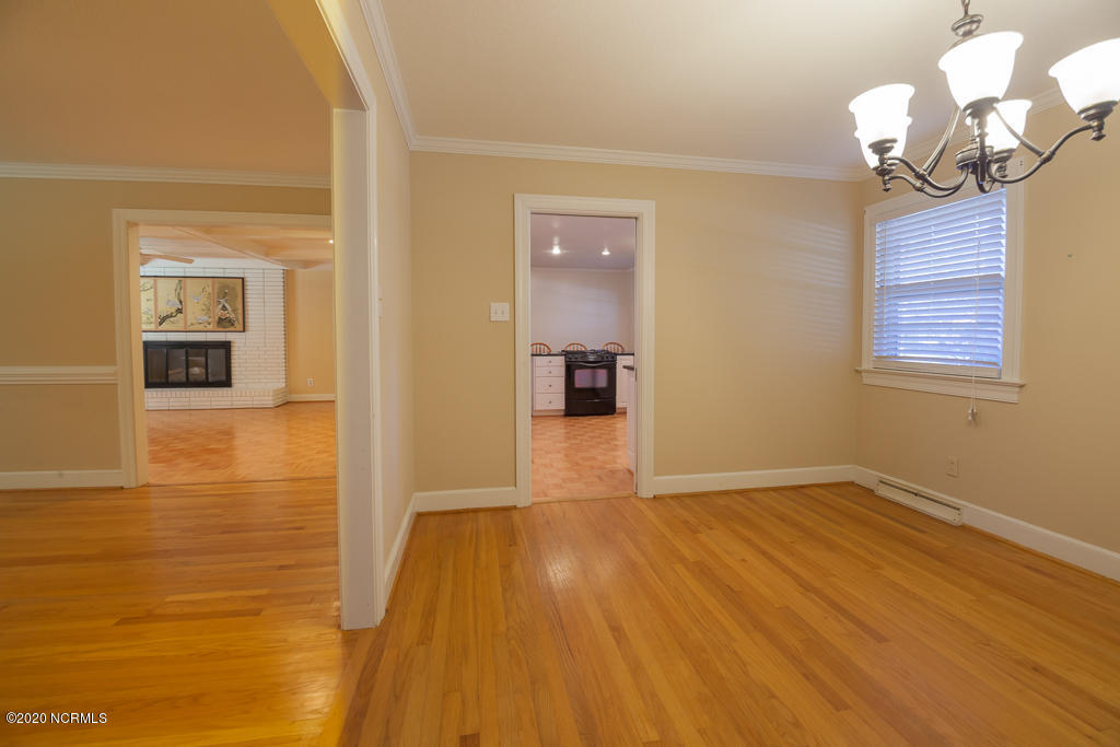 1704 Greenbriar Road Kinston, NC 28501 - Photo 15 of 43 Int (7)