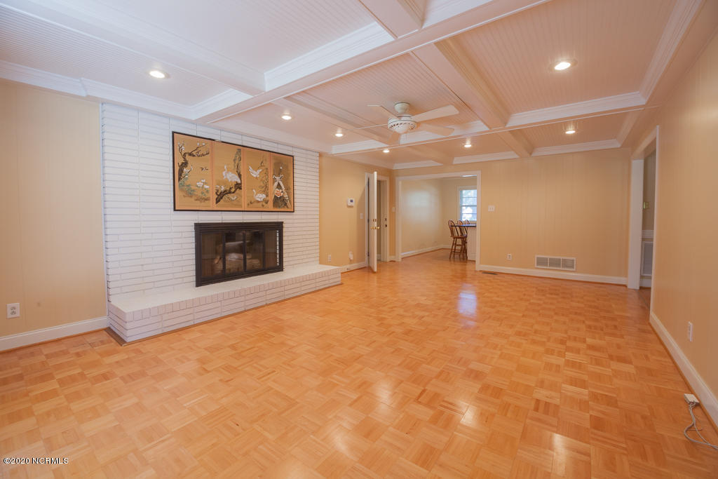 1704 Greenbriar Road Kinston, NC 28501 - Photo 18 of 43 Int (11)