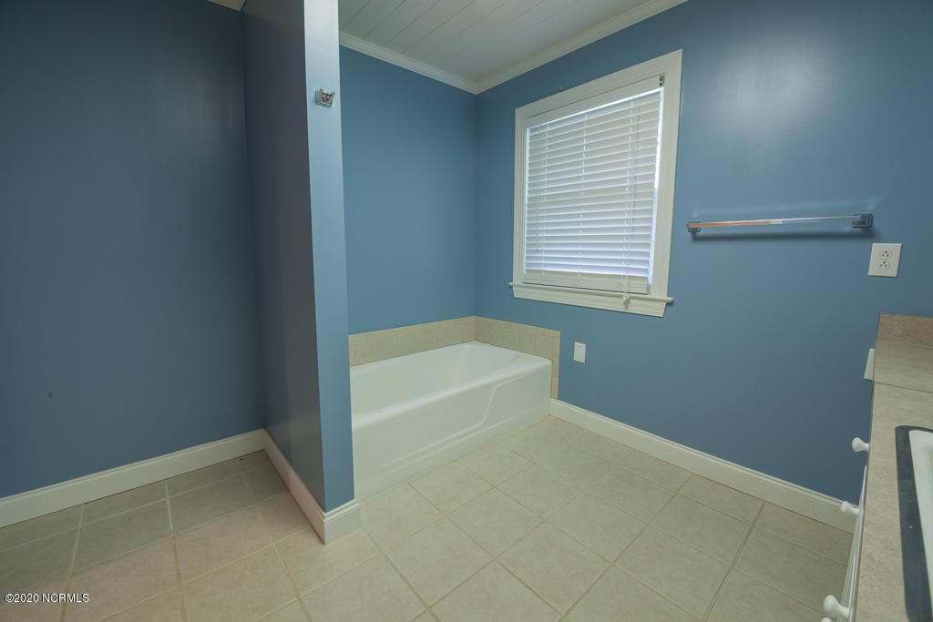 1704 Greenbriar Road Kinston, NC 28501 - Photo 31 of 43 Int (29)