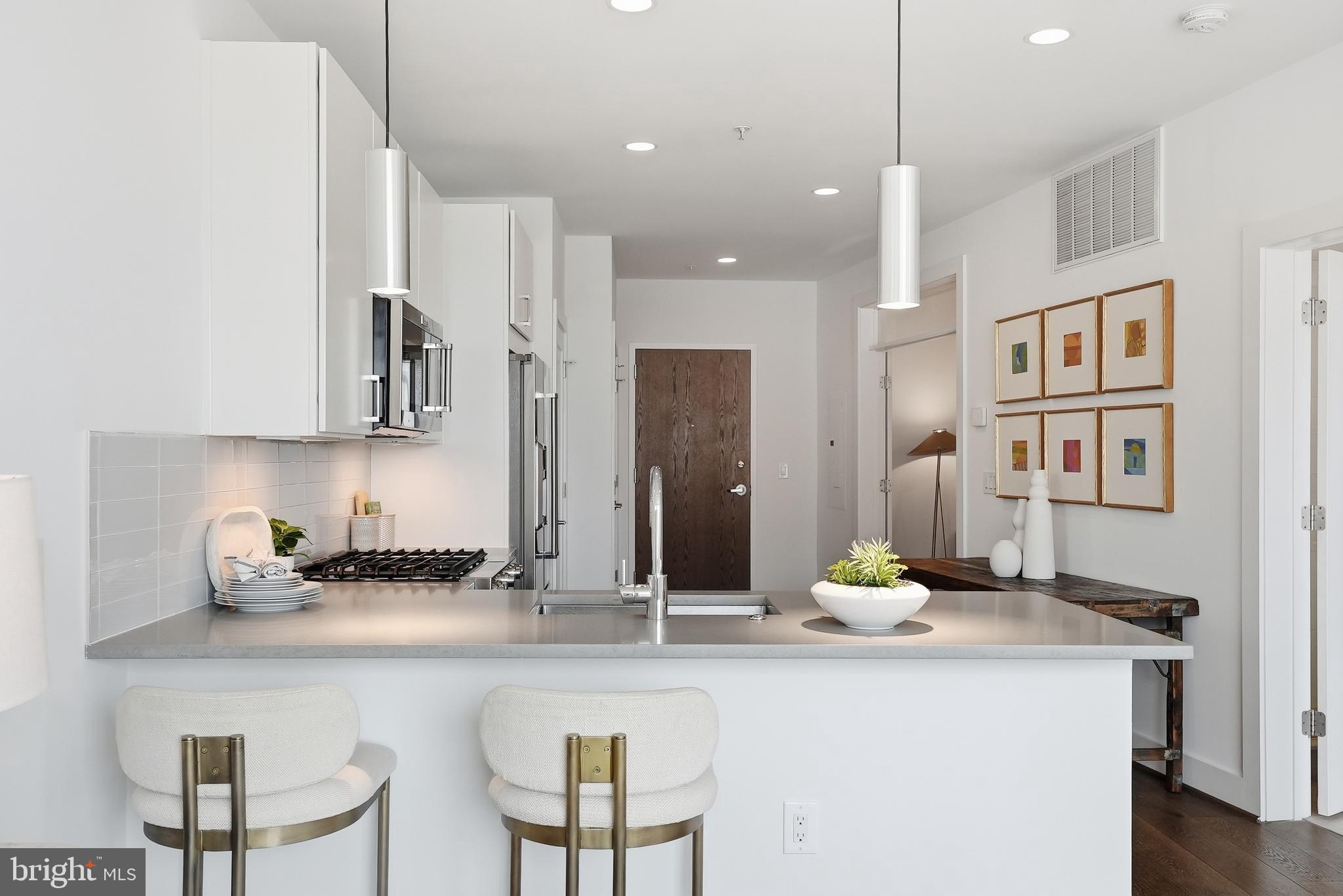 2337 Champlain Street Northwest, Unit 305 Washington, DC 20009 - Photo 10 of 31 Kitchen