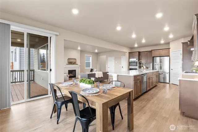 $950,000 | 906 121st Avenue Southeast, Lake Stevens, WA 98258