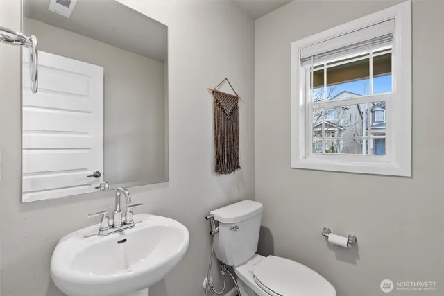 $950,000 | 906 121st Avenue Southeast, Lake Stevens, WA 98258