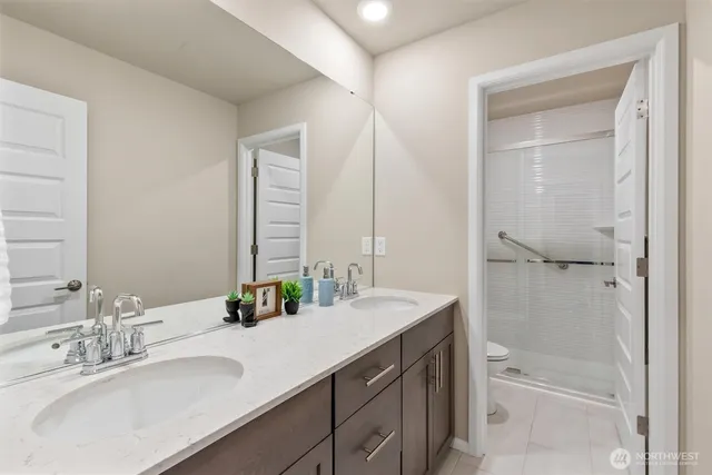 $950,000 | 906 121st Avenue Southeast, Lake Stevens, WA 98258