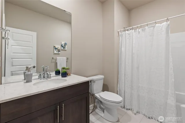 $950,000 | 906 121st Avenue Southeast, Lake Stevens, WA 98258