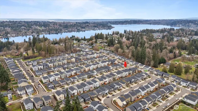 $950,000 | 906 121st Avenue Southeast, Lake Stevens, WA 98258