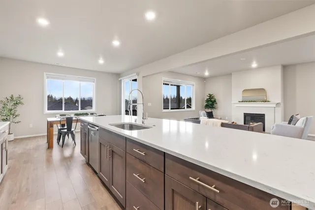 $950,000 | 906 121st Avenue Southeast, Lake Stevens, WA 98258