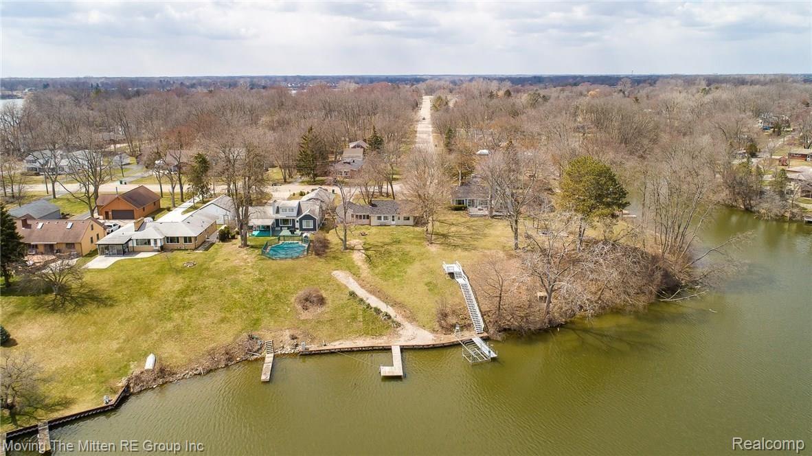 46994 Denton Road Belleville, MI 48111 - Photo 3 of 41 MTM_46994_denton-41.jpg