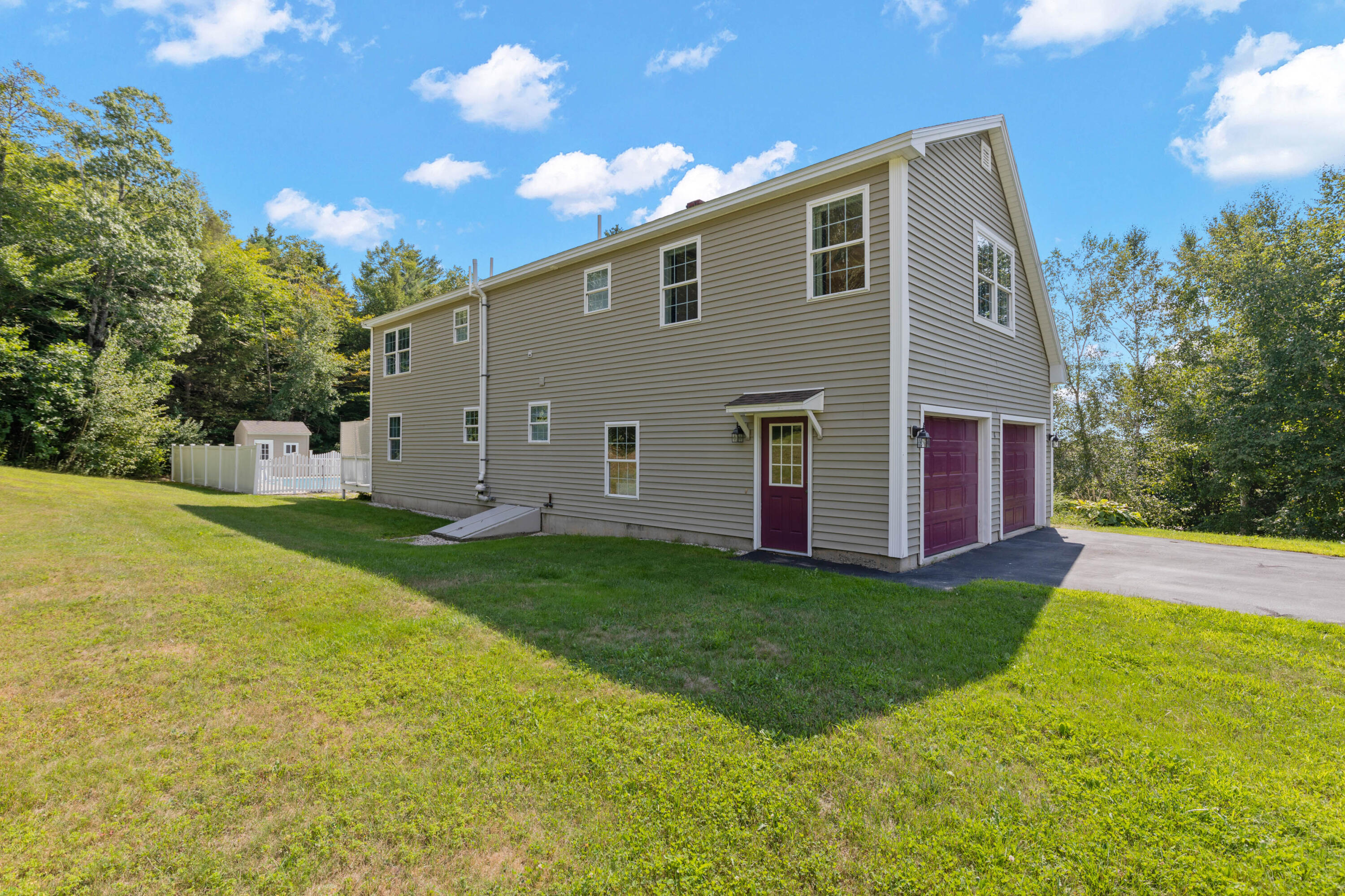 8 Kings Lane Windham, ME 04062 - Photo 24 of 29 8 Kings Lane Windham-030