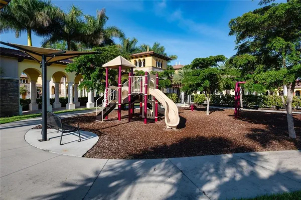 $440,000 | 12379 Amica Loop, Venice, FL 34293
