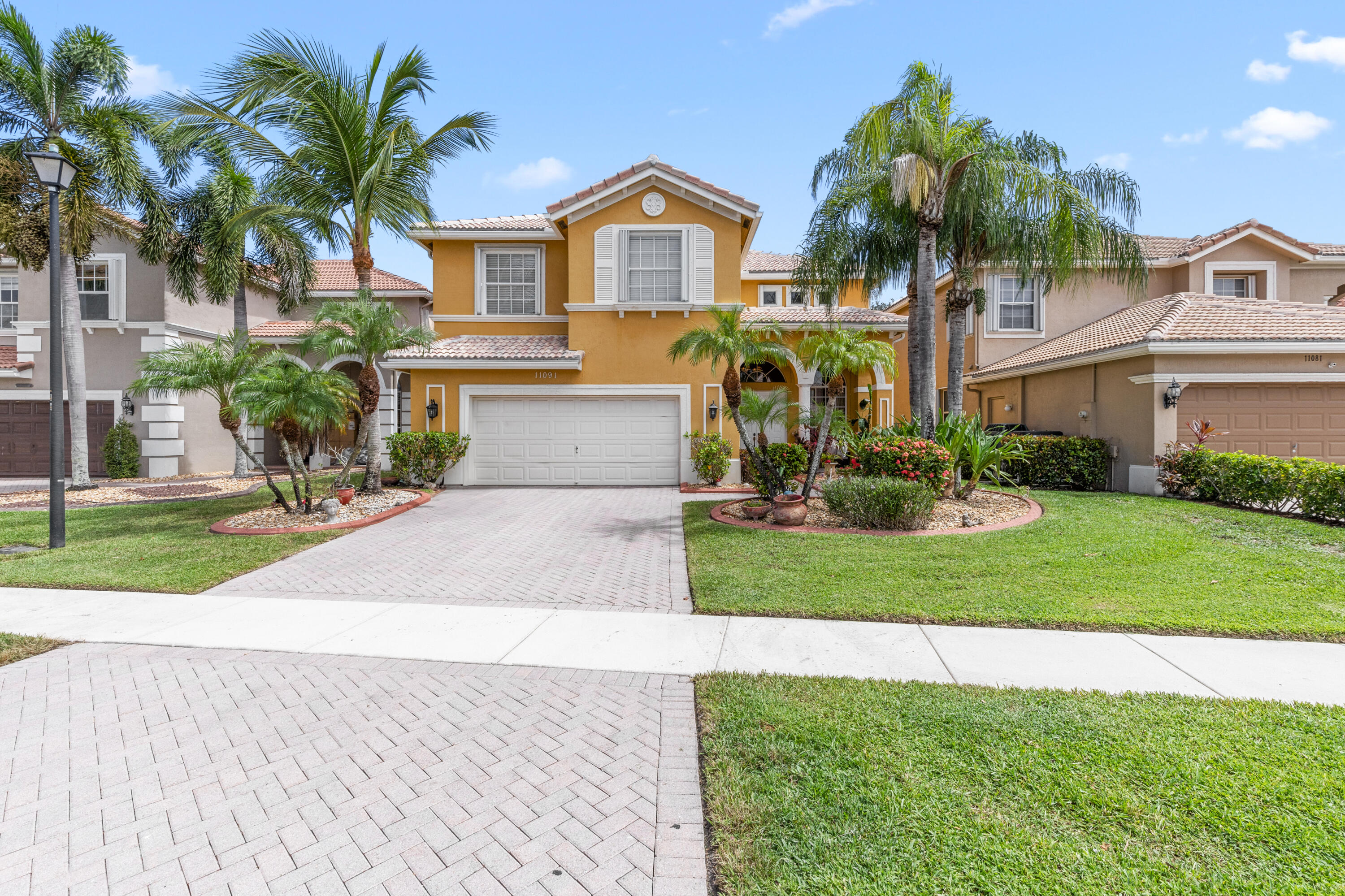 11091 Laurel Walk Road Wellington, FL 33449 - Photo 2 of 62 R6II6155