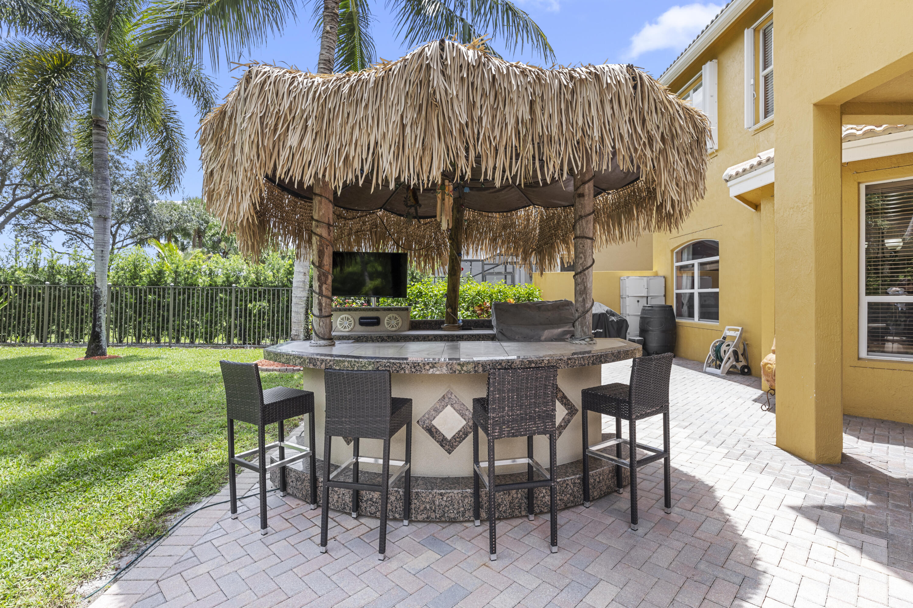 11091 Laurel Walk Road Wellington, FL 33449 - Photo 3 of 62 R6II6320