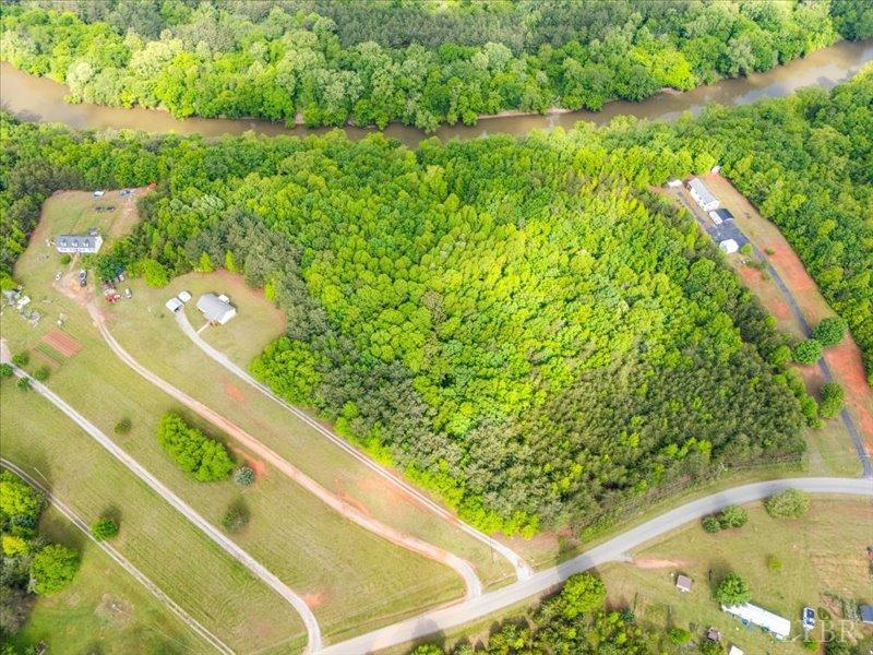 2453 Easome Road Hurt, VA 24563 - Photo 25 of 92