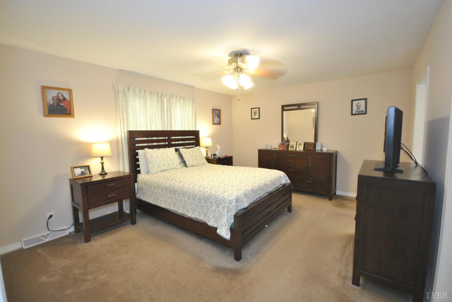 2453 Easome Road Hurt, VA 24563 - Photo 7 of 92