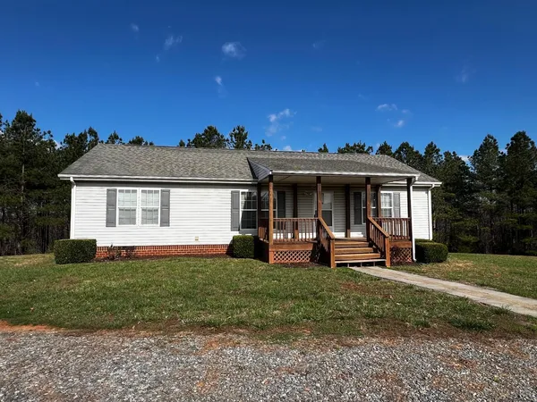 $290,000 | 2453 Easome Road, Hurt, VA 24563