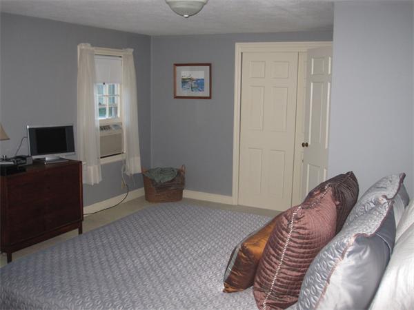 50 Abbott Street Springfield, MA 01118 - Photo 12 of 16 Gallery Image 12