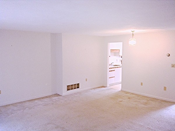2 Oak Ridge Drive, Unit 4 Maynard, MA 01754 - Photo 5 of 12 Gallery Image 5
