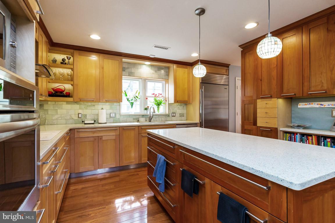 6744 Hillandale Road, Unit 4 Chevy Chase, MD 20815 - Photo 15 of 42 Gallery Image 15