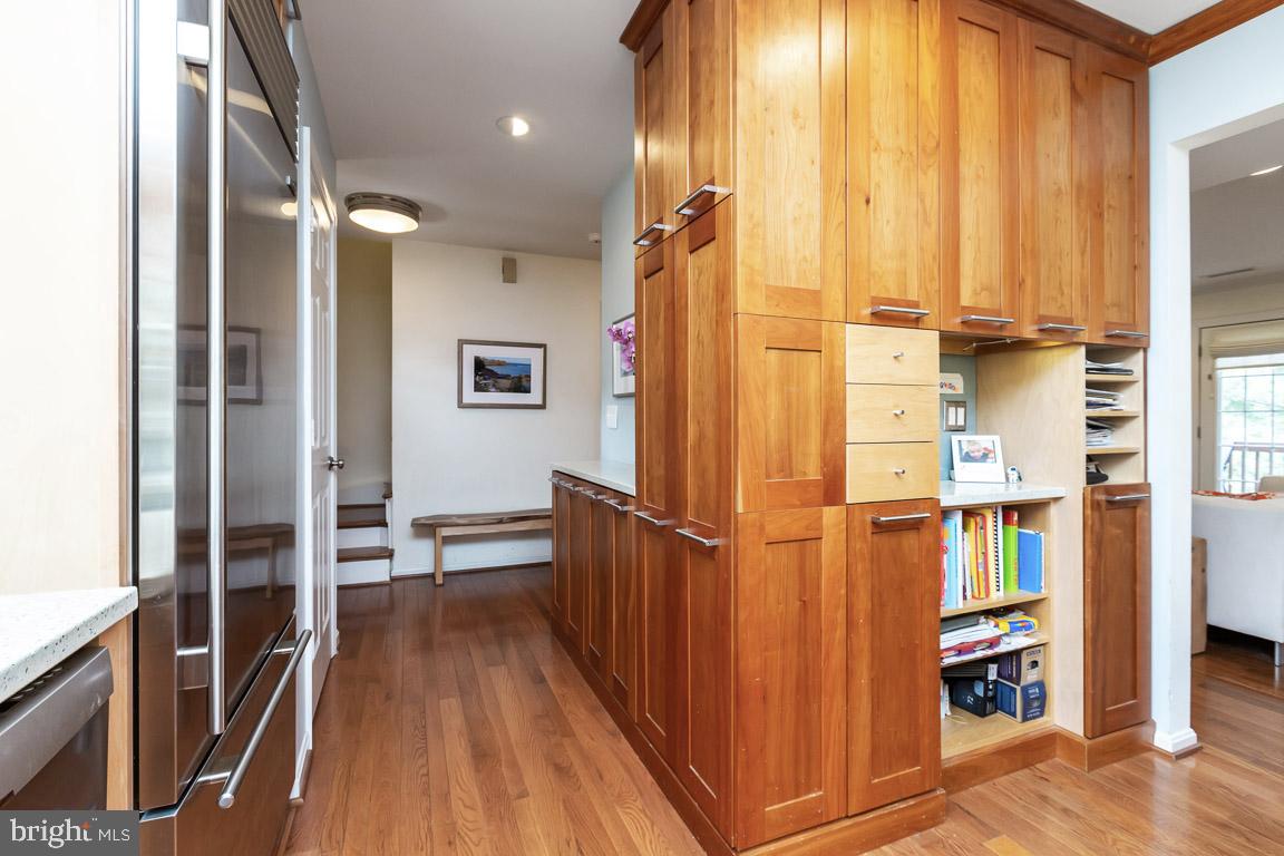 6744 Hillandale Road, Unit 4 Chevy Chase, MD 20815 - Photo 16 of 42 Gallery Image 16