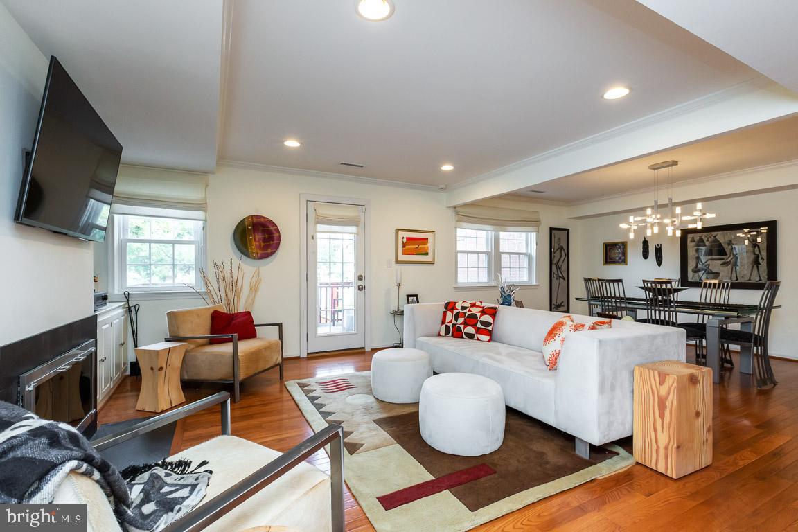 6744 Hillandale Road, Unit 4 Chevy Chase, MD 20815 - Photo 7 of 42 Gallery Image 7