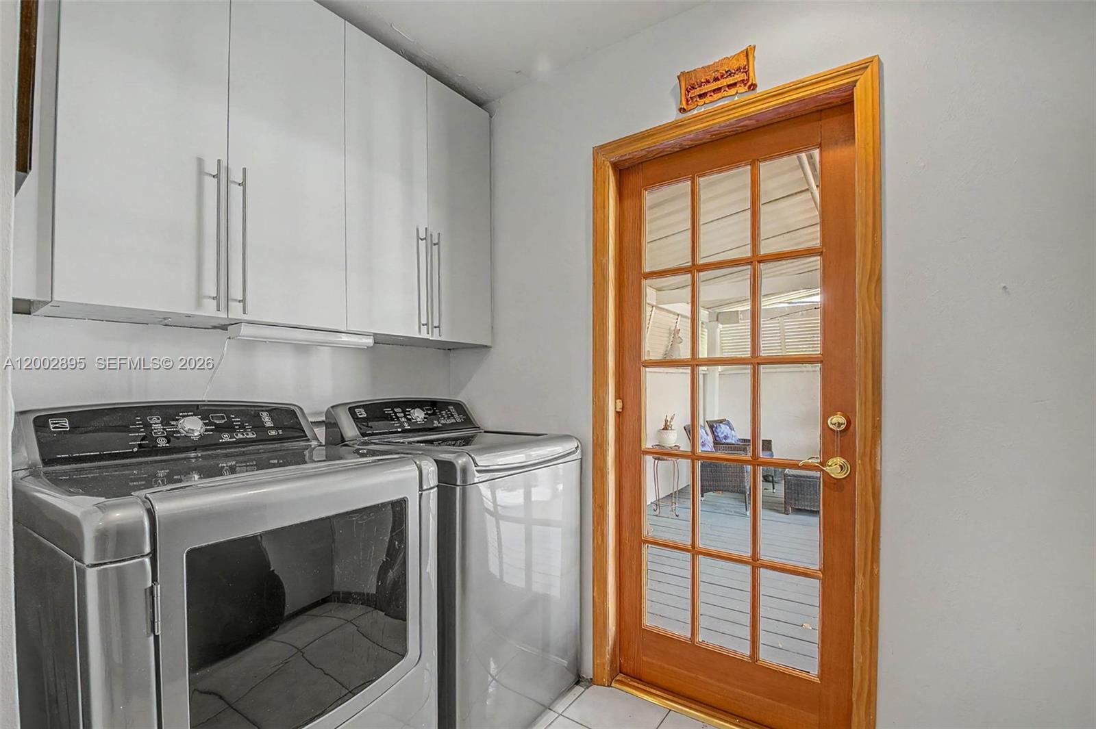 10841 Southwest 68th Drive Miami, FL 33173 - Photo 11 of 24