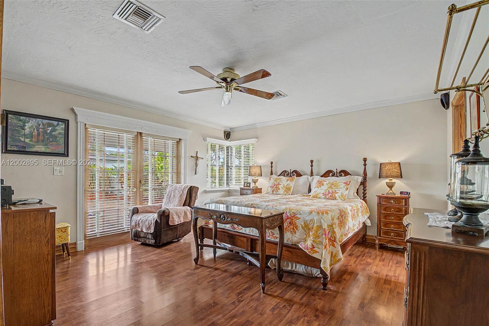 10841 Southwest 68th Drive Miami, FL 33173 - Photo 12 of 24