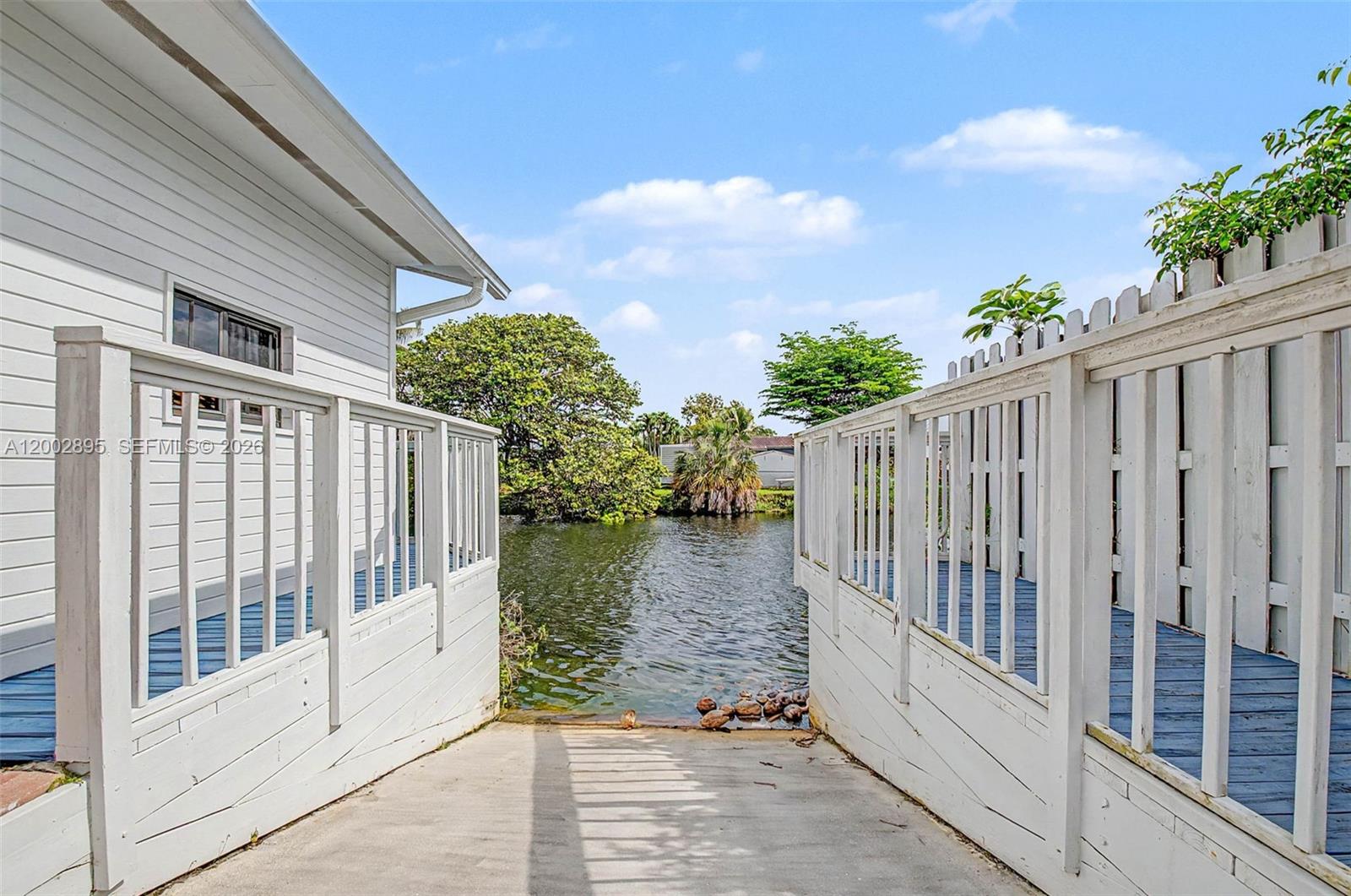 10841 Southwest 68th Drive Miami, FL 33173 - Photo 21 of 24