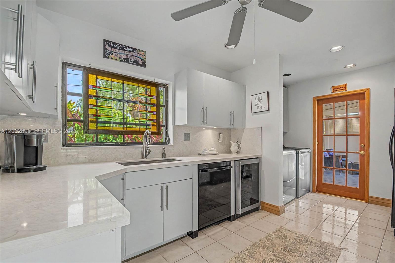 10841 Southwest 68th Drive Miami, FL 33173 - Photo 9 of 24