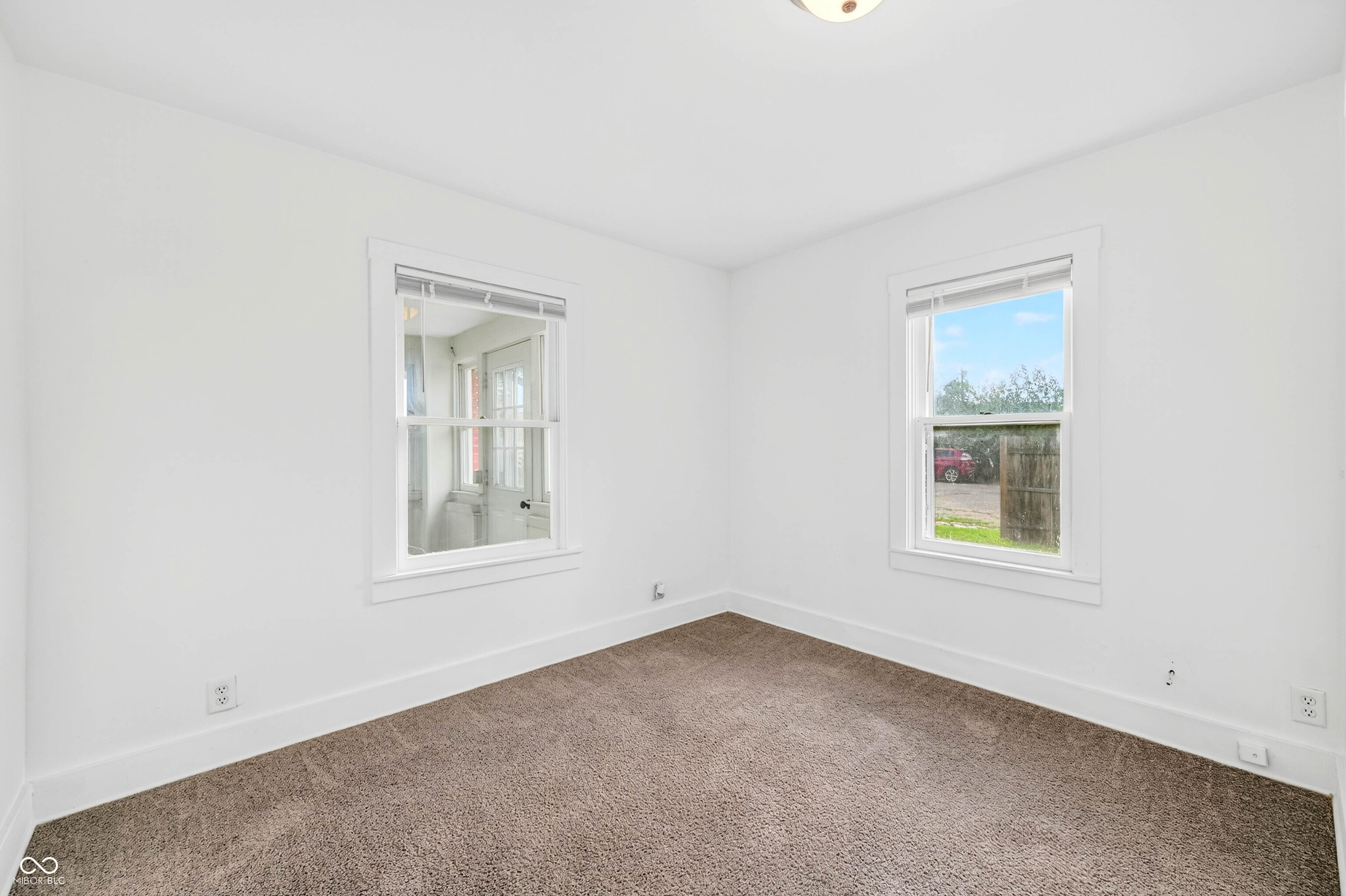 2212 Mapleton Court Columbus, IN 47201 - Photo 25 of 38