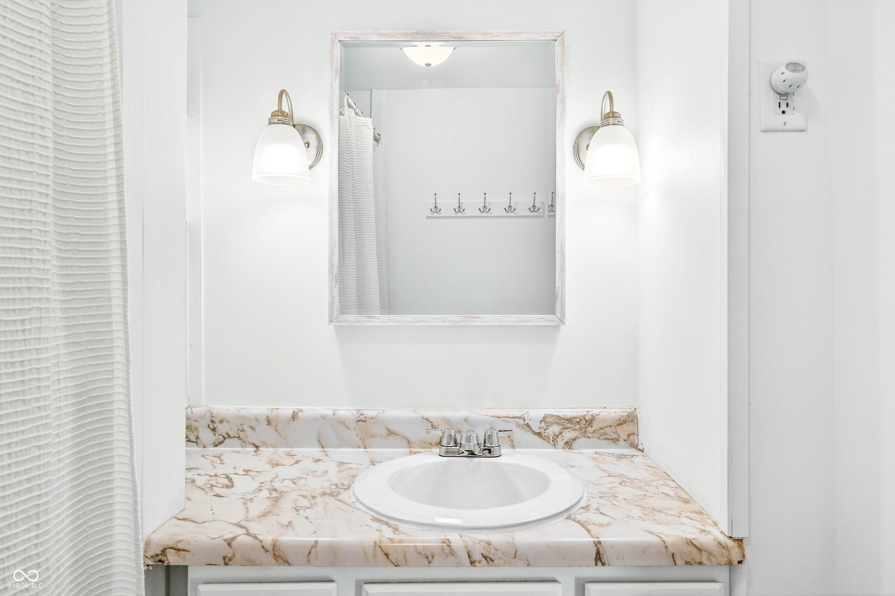 2212 Mapleton Court Columbus, IN 47201 - Photo 31 of 38