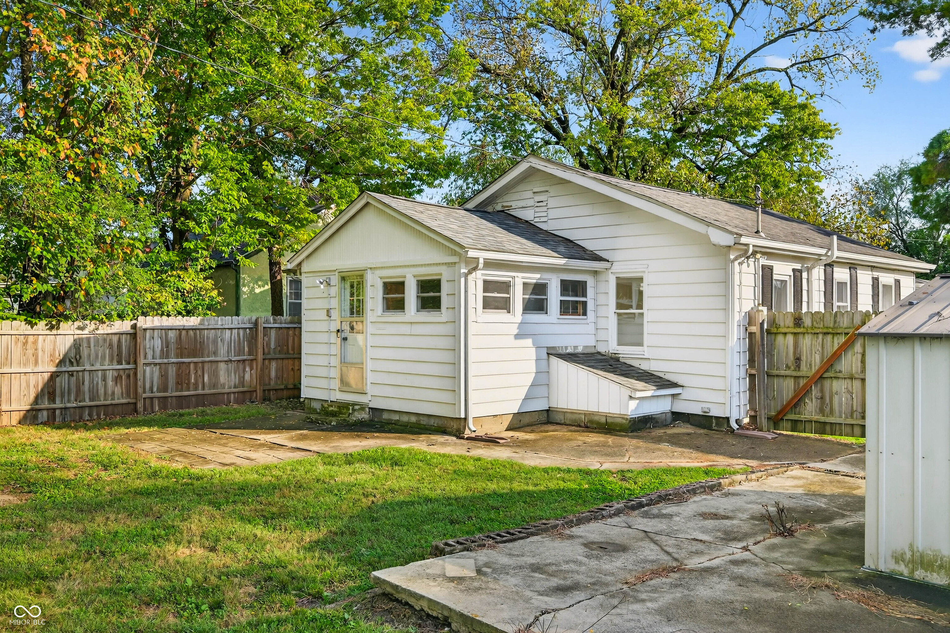 2212 Mapleton Court Columbus, IN 47201 - Photo 34 of 38