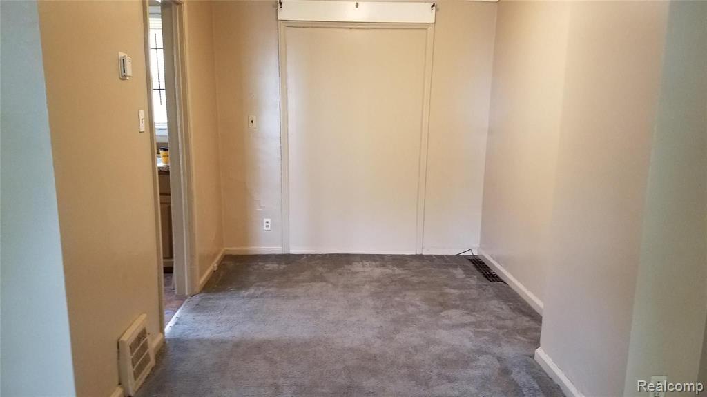 7381 Evergreen Road Detroit, MI 48228 - Photo 4 of 16