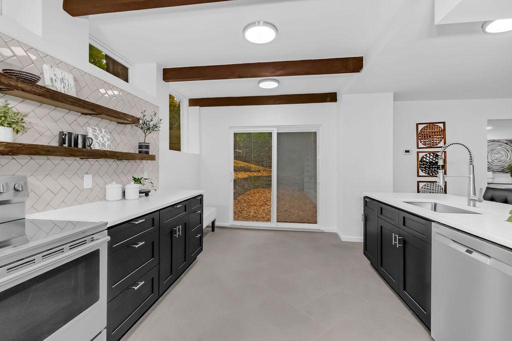 5111 Colonial Drive Golden Valley, MN 55416 - Photo 5 of 22