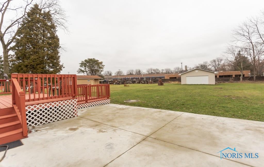 1905 Cass Road Toledo, OH 43614 - Photo 7 of 50 Gallery Image 7